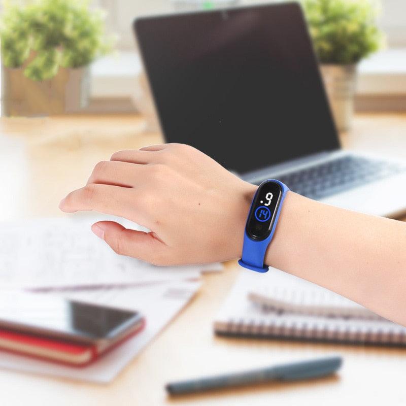 Kids Unisex Waterproof Fashion Sports Watch - ClickerMans